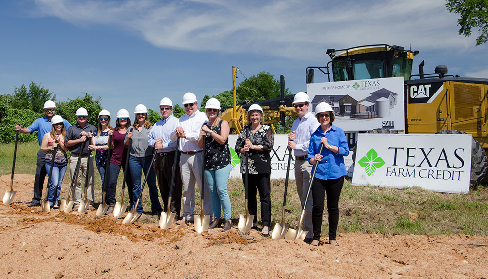 Representative of Texas Farm Credit pose for the groundbreaking ceremony for the new Brenham office